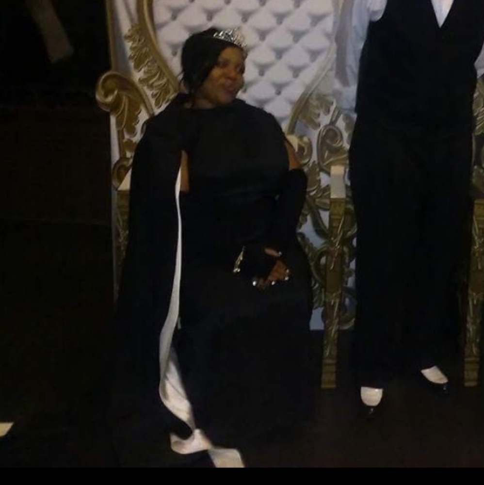 EyeCatcher Evening Dress - Picture 8 of 10